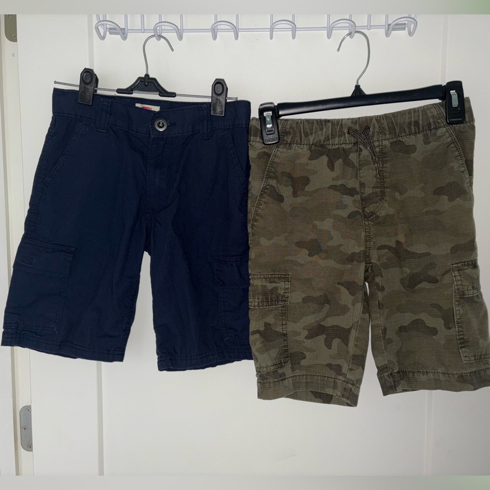 Levi's /Old Navy cargo shorts bundle boy's sz 8 EUC LN